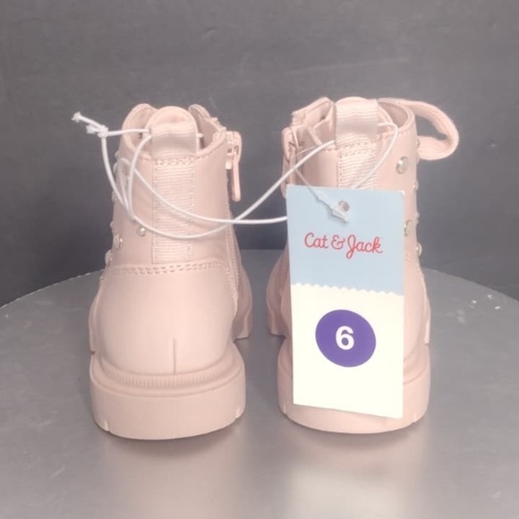 Cats & Jack Shoes in Light Pink size 6 girls grand new w tags - Picture 2 of 10